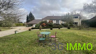 Maison contemporaine - 190 m² - 8 pièces