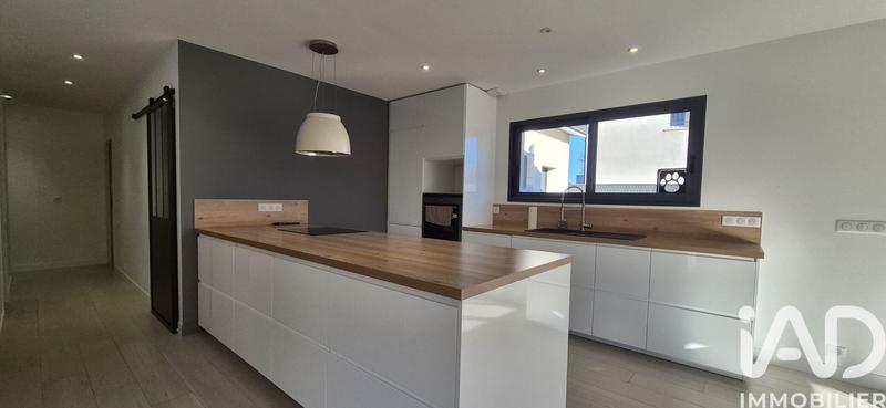 Maison - 110 m² - 4 pièces