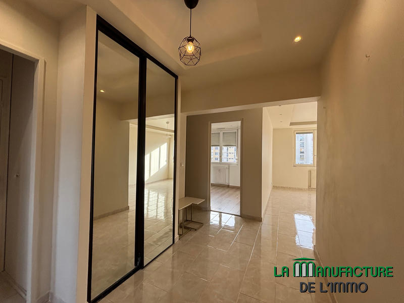 Appartement - 74 m² - 4 pièces