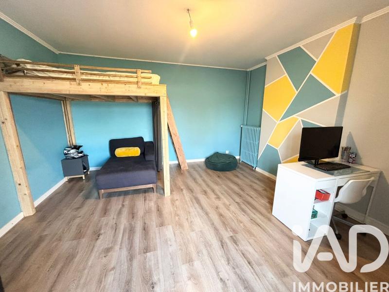 Maison - 170 m² - 8 pièces