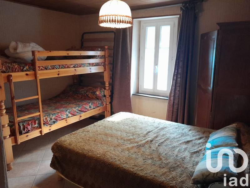 Maison - 208 m² - 7 pièces