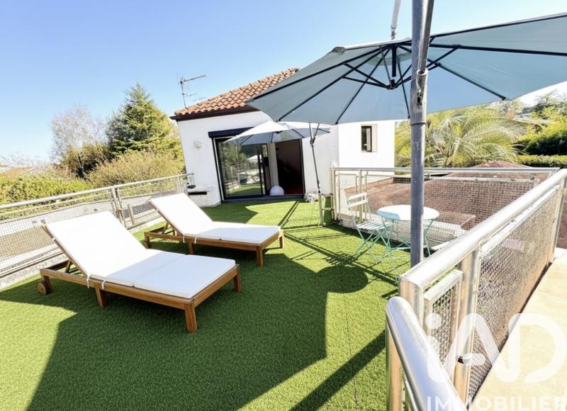 Maison de maîtres - 220 m² - 6 pièces