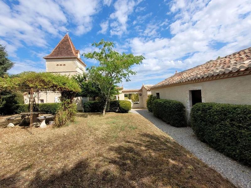 Propriété - 115 m² - 7 pièces