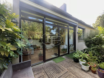 Maison - 179 m² - 8 pièces