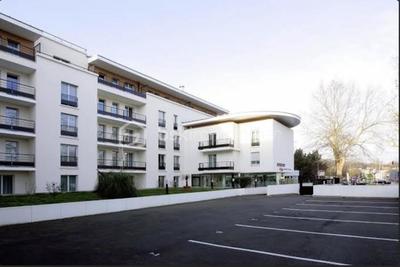 Studio - 25 m² - 1 pièce