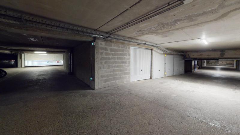 Parking / Garage - 22 m²