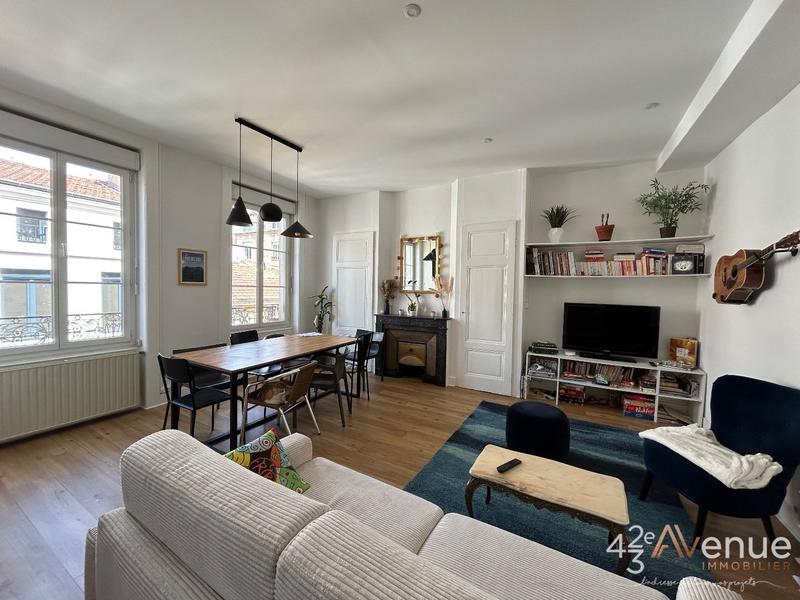 Appartement - 82 m² - 5 pièces