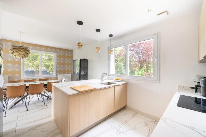 Maison - 195 m² - 7 pièces