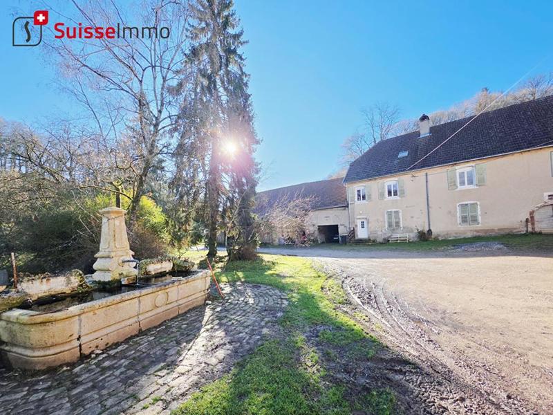 Corps de ferme - 409 m² - 7 pièces