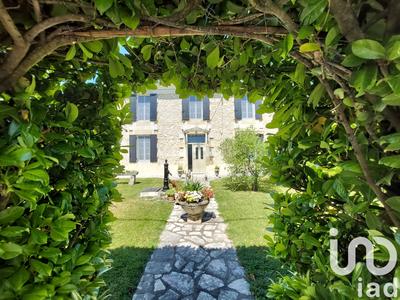 Maison - 208 m² - 7 pièces