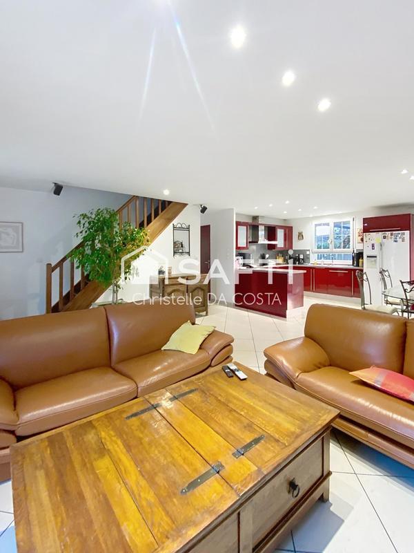 Maison - 150 m² - 7 pièces