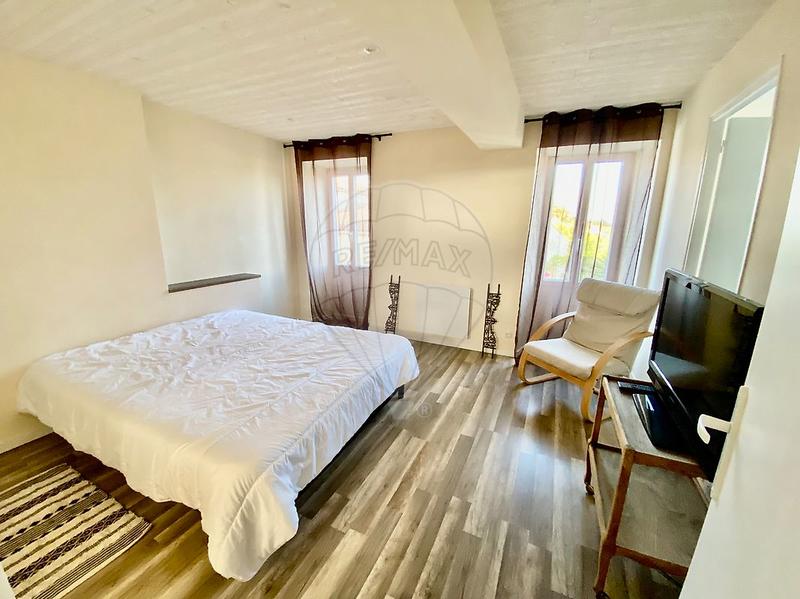 Longère - 430 m² - 5 pièces