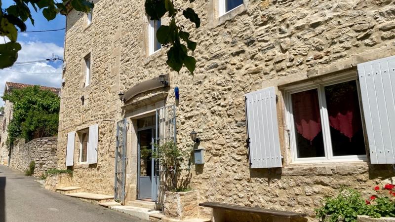 Fonds de commerce - 220 m²