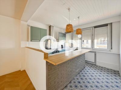 Appartement - 112 m² - 3 pièces