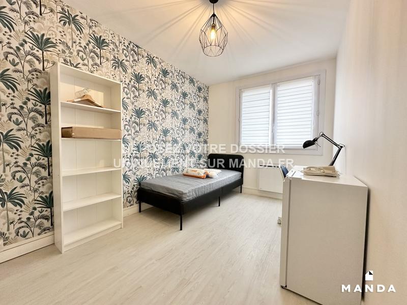 Chambre - 9 m² - 4 pièces