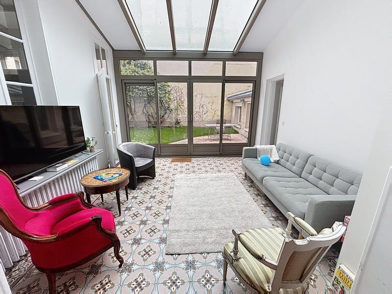 Appartement - 133 m² - 6 pièces