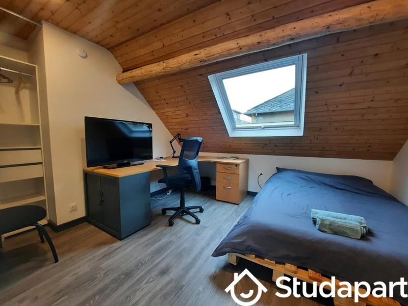 Chambre - 10 m² - 1 pièce