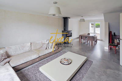 Maison - 163 m² - 6 pièces