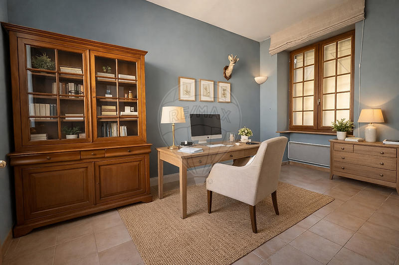 Corps de ferme - 330 m² - 8 pièces