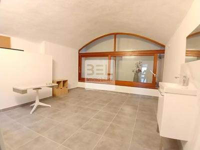 Bureau - 72 m² - 4 pièces