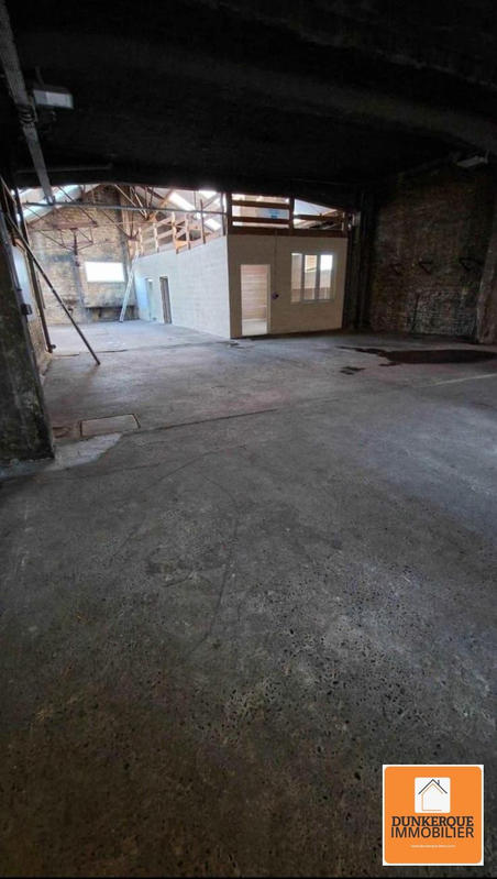 Entrepôt - 300 m²