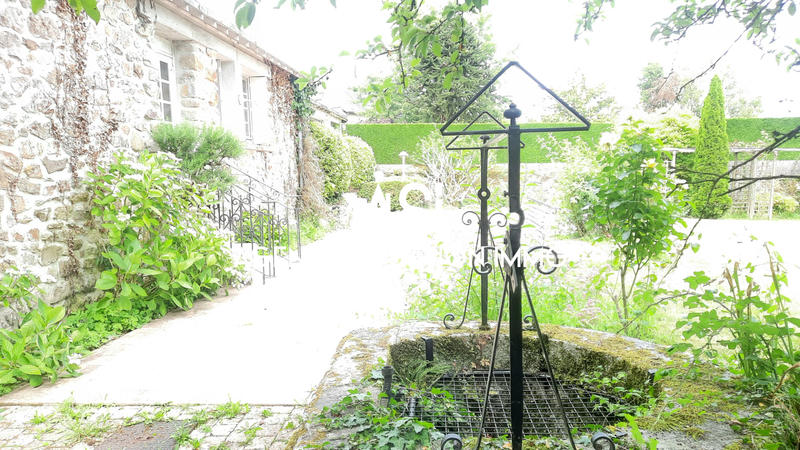 Maison - 240 m² - 7 pièces