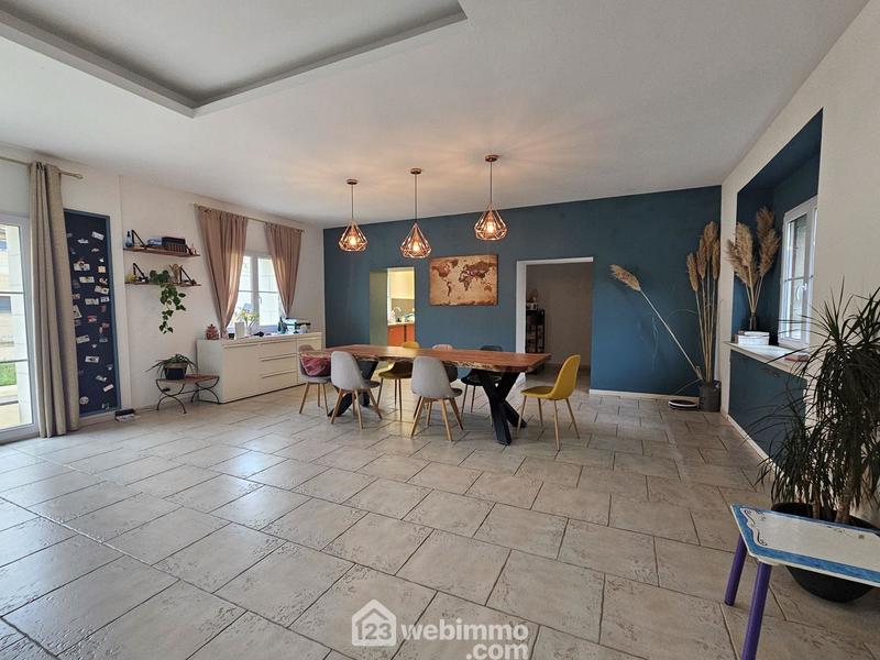 Maison - 309 m² - 8 pièces