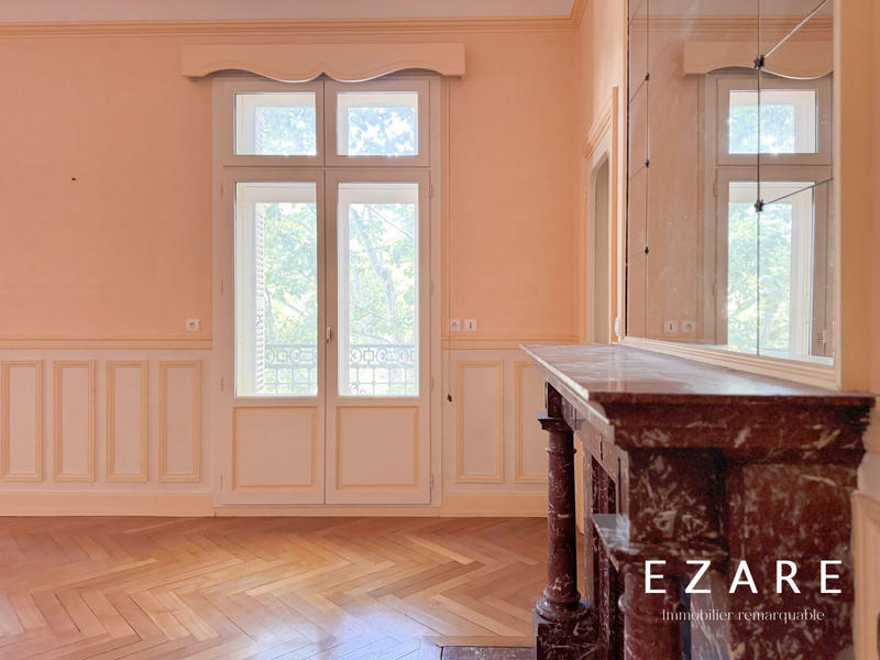 Appartement - 175 m² - 6 pièces