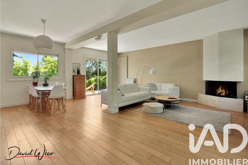 Maison - 170 m² - 9 pièces