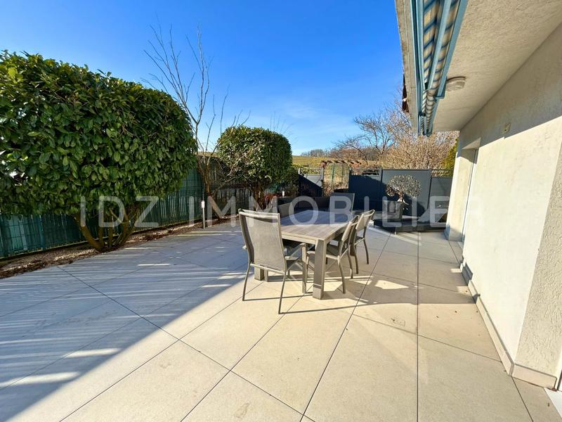 Villa - 221 m² - 6 pièces