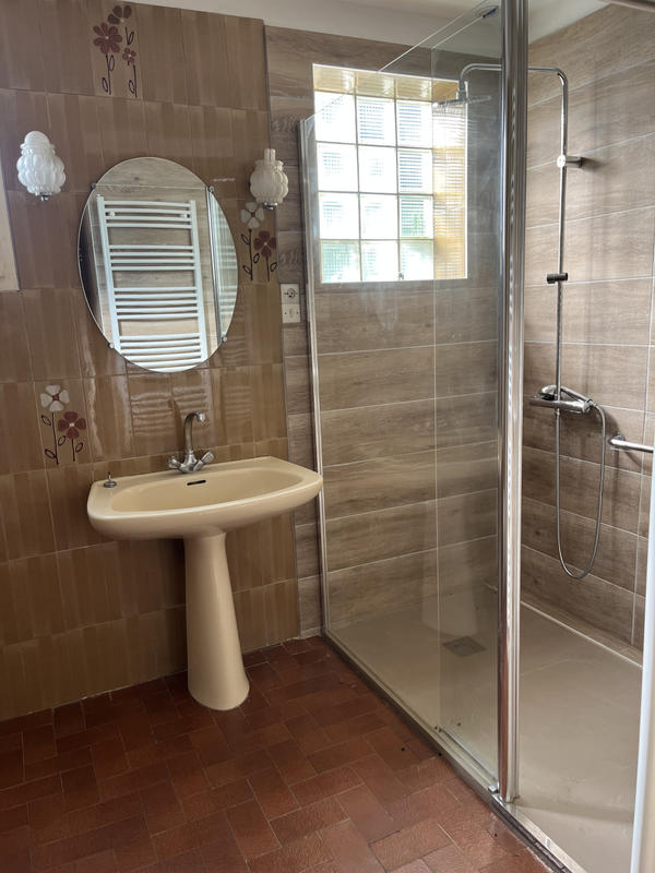 Maison - 232 m² - 8 pièces