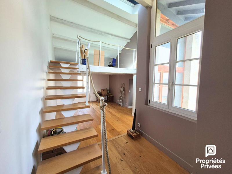 Maison - 200 m² - 7 pièces