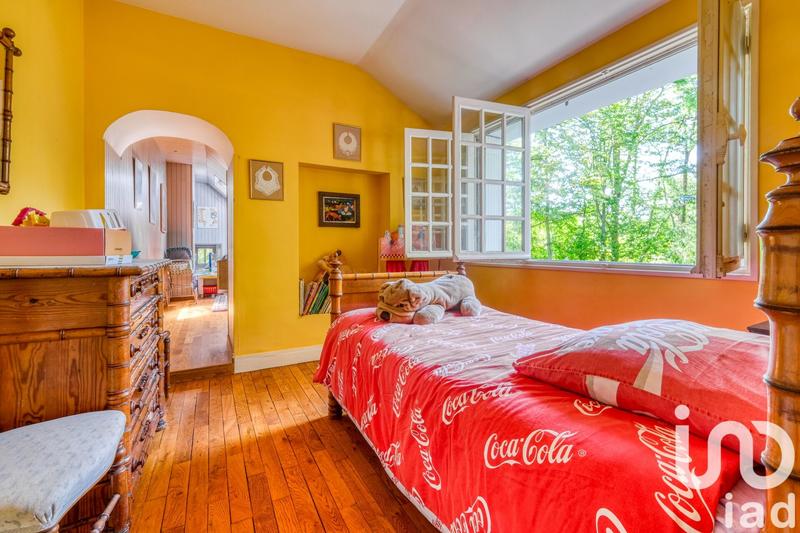 Maison - 315 m² - 11 pièces