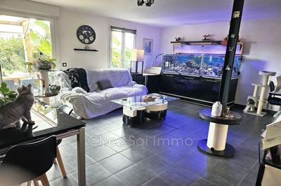 Villa - 90 m² - 4 pièces