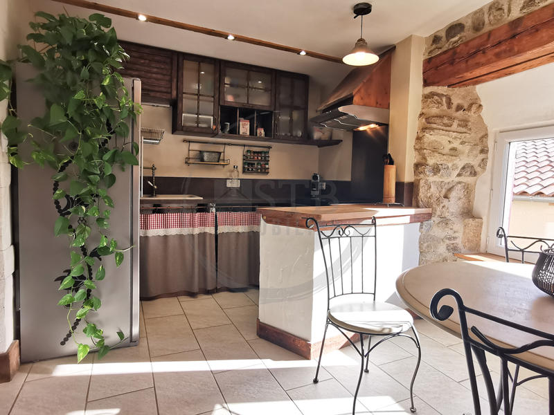 Maison de village - 99 m² - 5 pièces