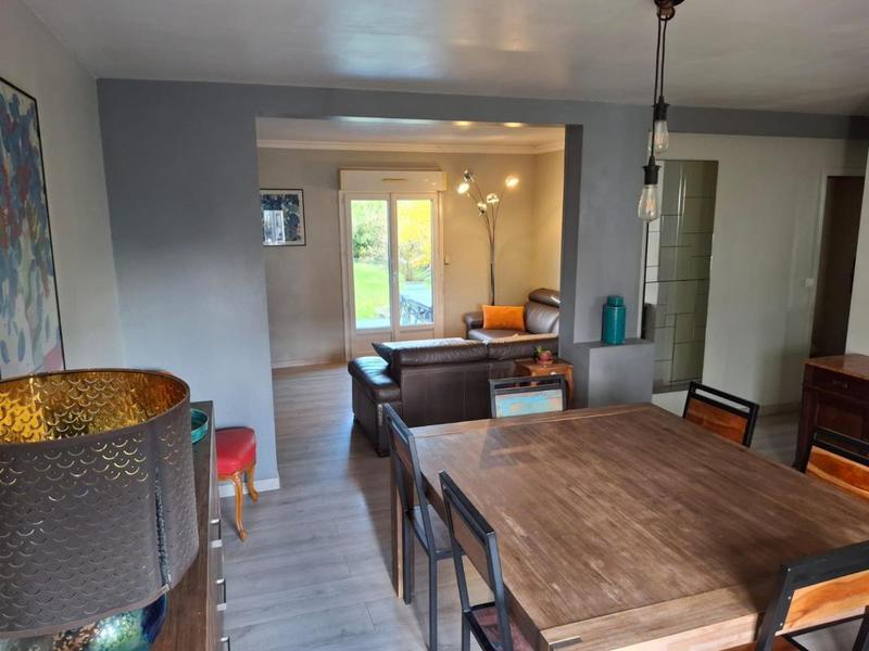 Maison - 186 m² - 7 pièces