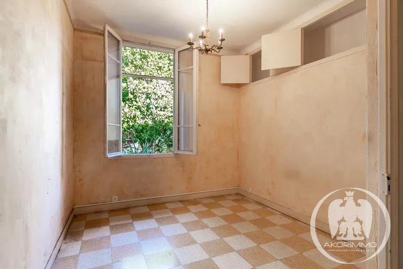 Appartement - 158 m² - 8 pièces