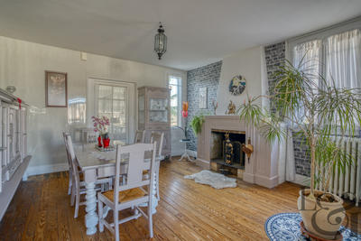 Maison - 140 m² - 6 pièces