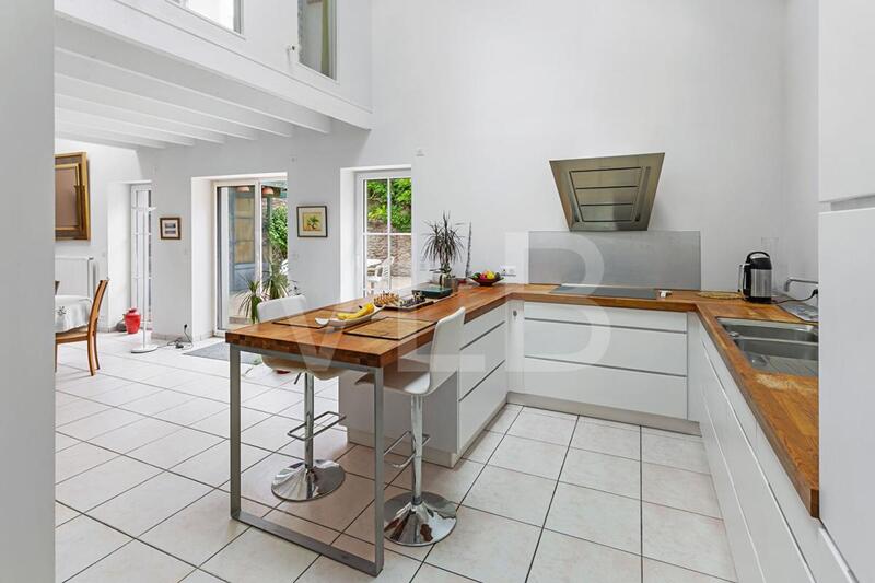 Maison - 183 m² - 6 pièces