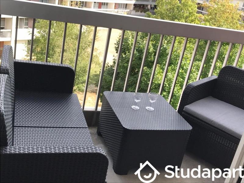 Chambre - 9 m² - 1 pièce