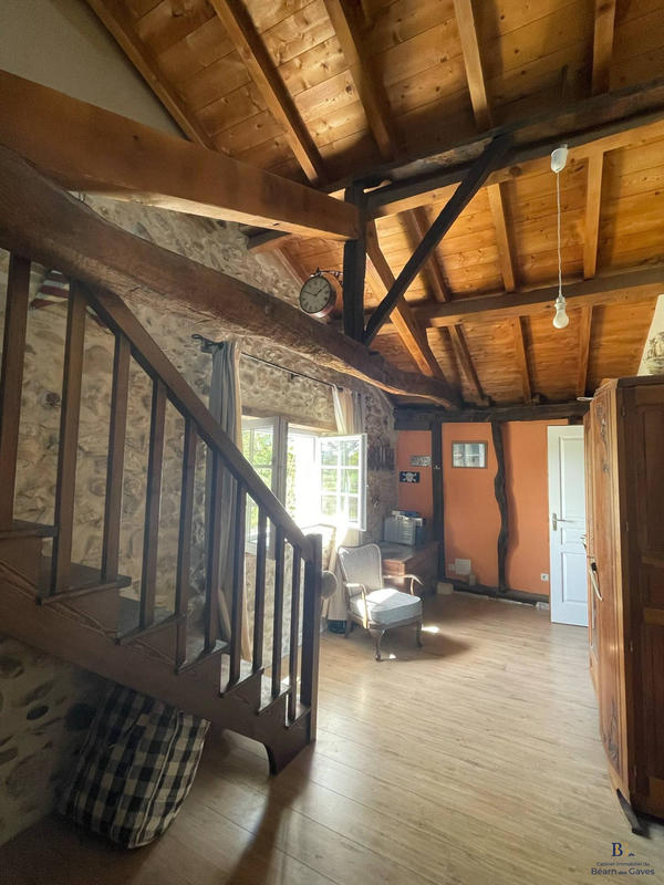 Maison ancienne - 343 m² - 9 pièces