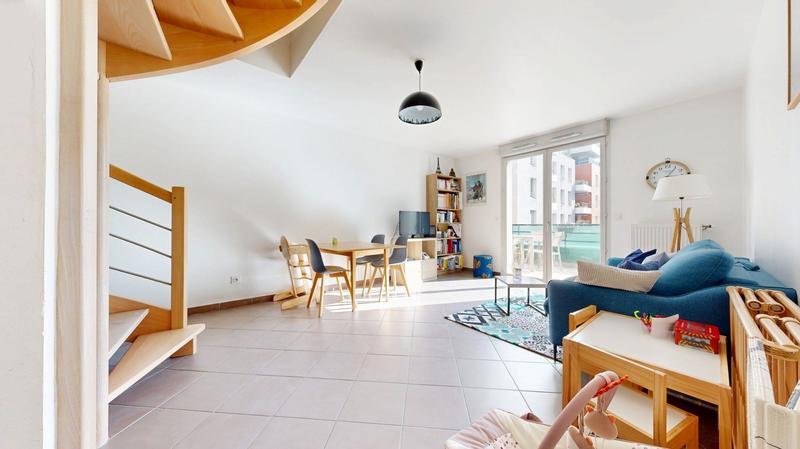 Appartement - 79 m² - 3 pièces