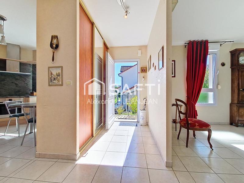 Maison - 105 m² - 4 pièces