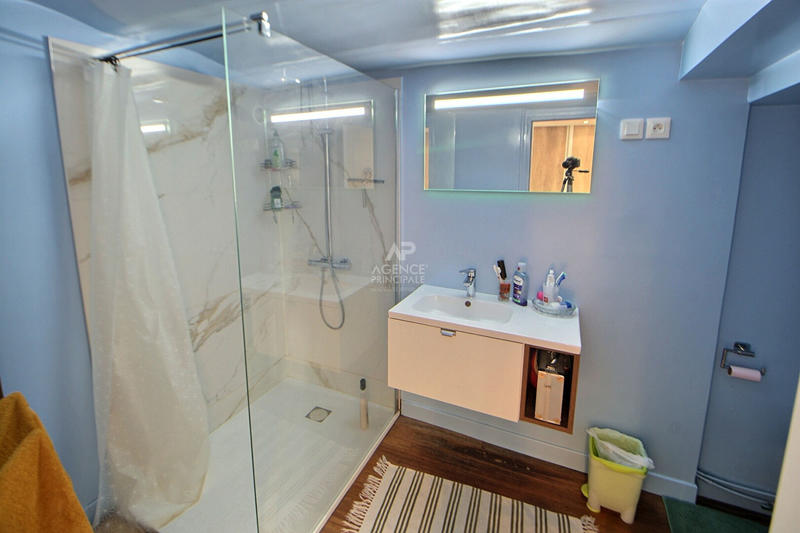 Maison - 95 m² - 5 pièces