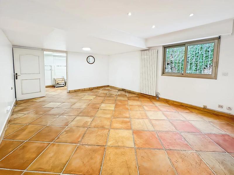 Appartement - 90 m² - 4 pièces