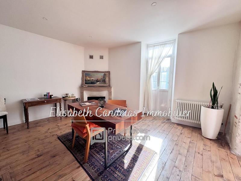 Maison - 187 m² - 5 pièces