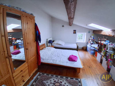 Maison - 195 m² - 6 pièces