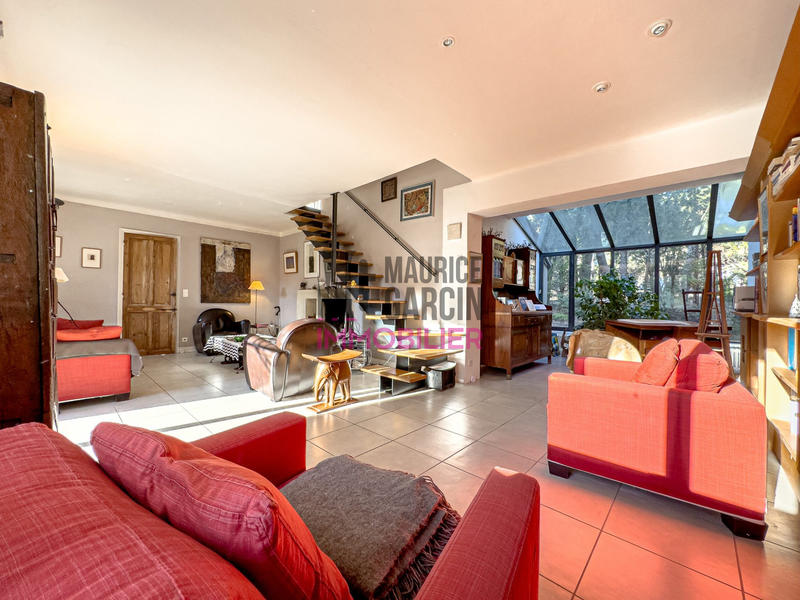 Maison - 186 m² - 5 pièces