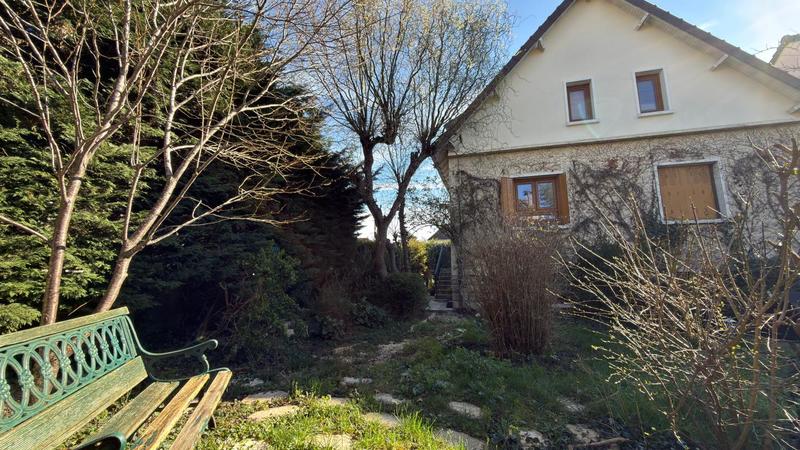 Maison - 139 m² - 7 pièces
