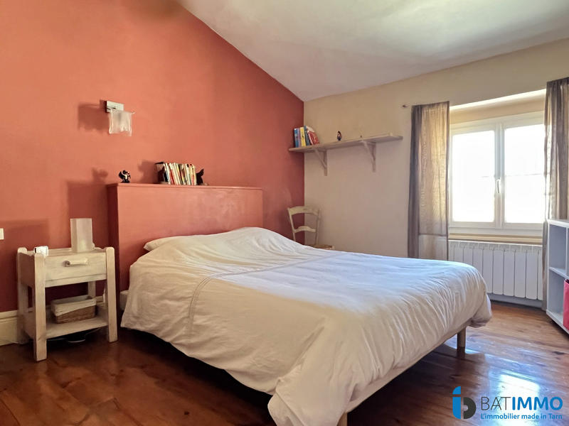 Maison ancienne - 242 m² - 11 pièces